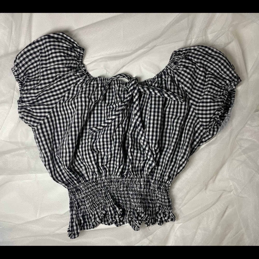 plaid black-white crop top size S